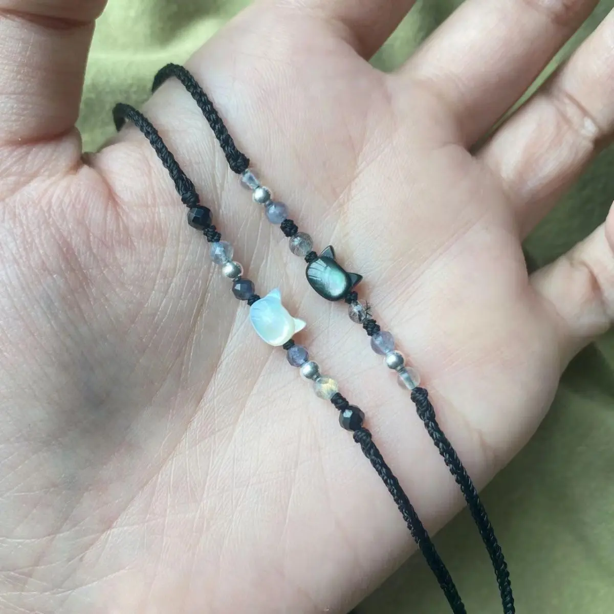 Zodiac year bracelet, for both men and women, featuring black cat, white cat, and shell beads, elegant, unique, couple style, minimalist, versatile
