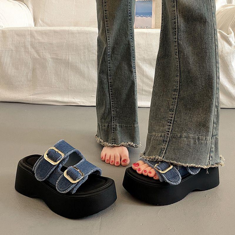 Product Introduction of Dép Đế Bằng Cho Nữ, Hàng Mới Về Năm 2025, Dép Denim Tăng Chiều Cao Dễ Phối Đồ Giày Thoáng Khí La Mã Thể Thao, Hàng Châu Âu, Hợp Xu hướng, Thích Hợp Cho Mùa Hè, Thiết Yếu 1