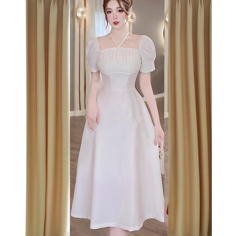 Trắng Cổ Vuông