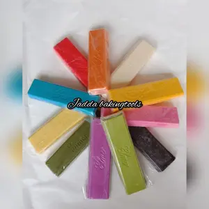 Elmer coklat batang warna warni