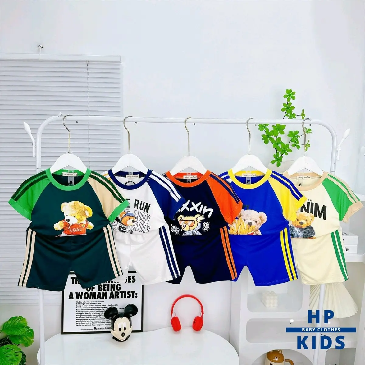 (8-28kg) Bộ cộc tay chạy sọc thể thao in hình GẤU Bộ cộc tay thun lạnh Minky Mom dễ thương năng động cho bé trai bé gái