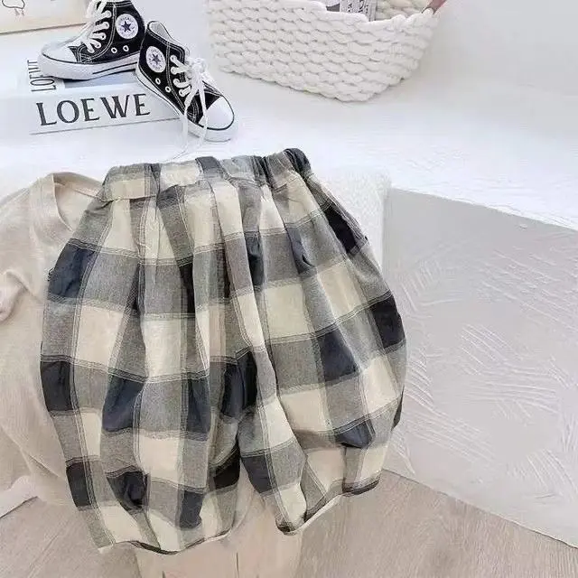 Summer thin boys' soft cotton linen checkered pants, children's casual cropped pants, children's summer loose Haren pants