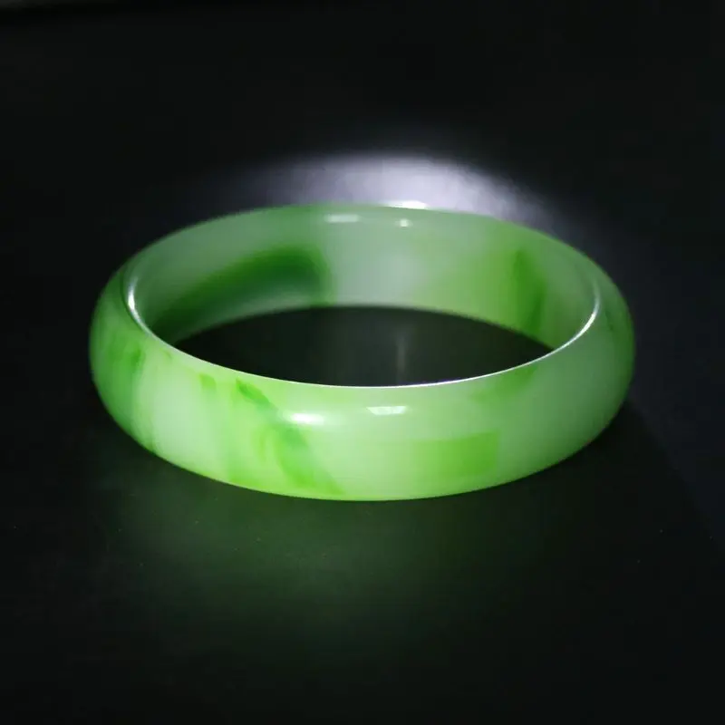 YLu Trendy Green Imitation Resin Jade Bracelet Attract Wealth and Good Luck Bangle Jewelry Not Real Jade for Mother's Day