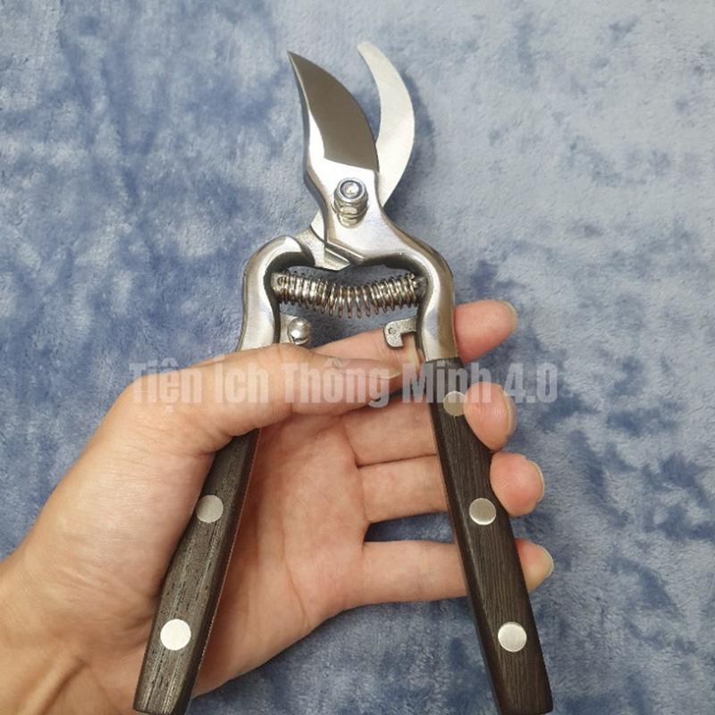 Kéo cắt tỉa cành thép D2 đúc nguyên khối Nhật chính hãnġ 1