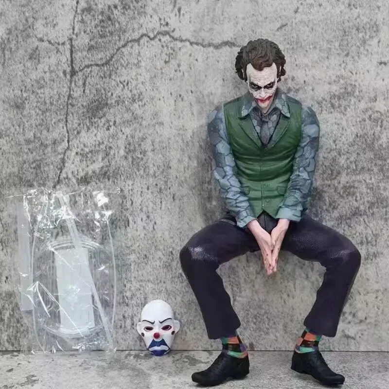 Mô hình nhân vật Joker gắn xe siêu nét bản lớn 24cm kèm miếng dán xe - GaGaMoHinh 2
