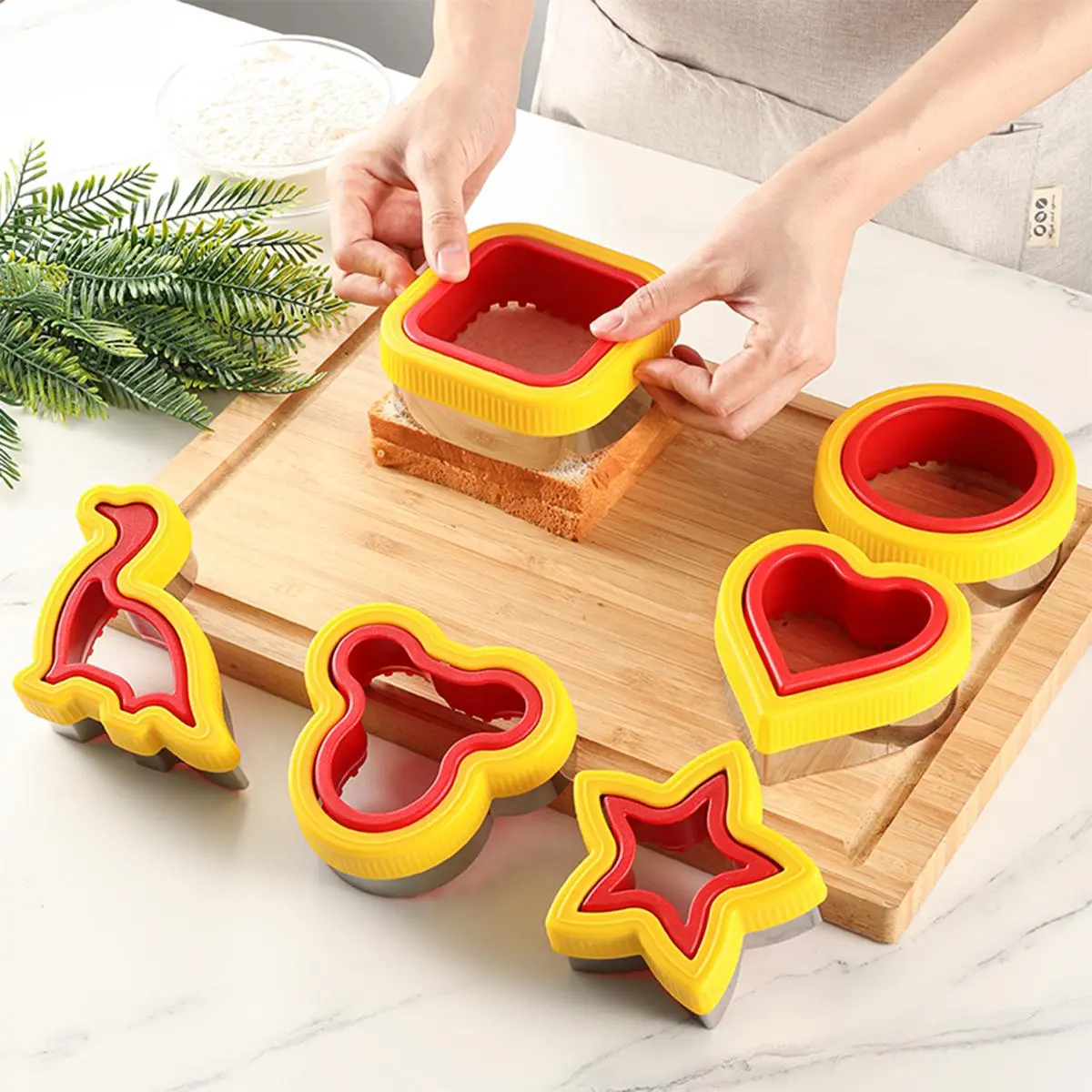 Sandwich Cutter Set, 6 Counts/set Mixed Shaped Sandwich Cutter and Sealer, Sandwich Mold, Sandwich Sealing Tool, Baking Mold for Kitchen