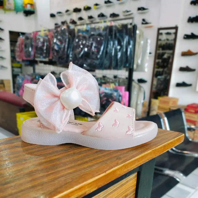 sendal lampu import anak cewek 1