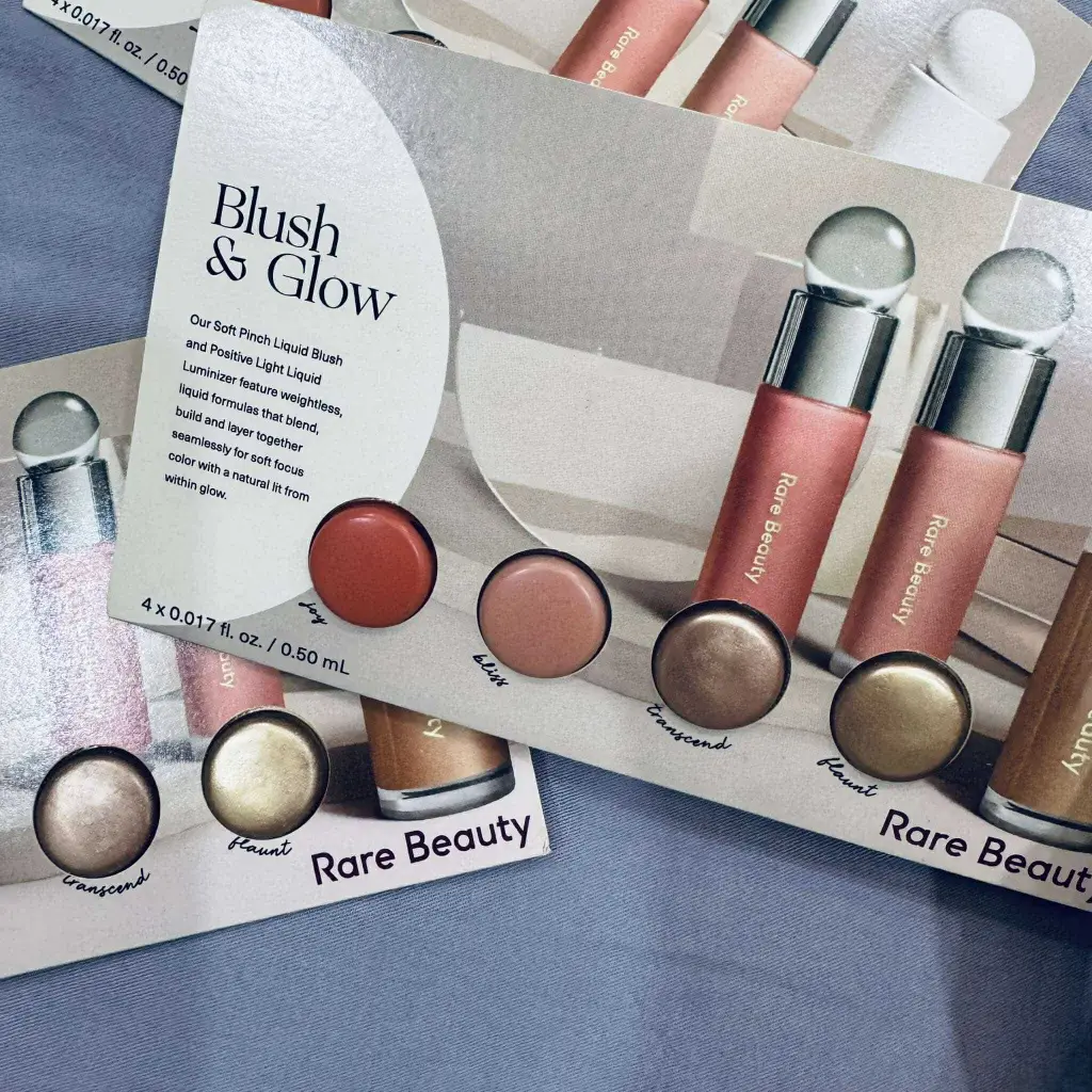 Set Sample Má Hồng Kem & Nhũ Bắt Sáng Dạng Lỏng Rare Beauty Blush & Glow