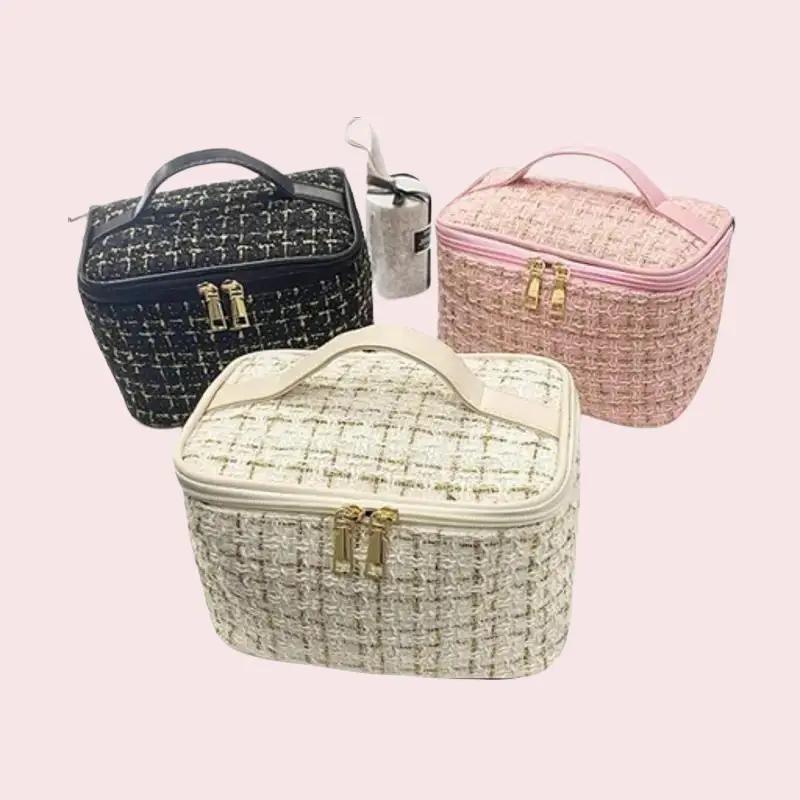 Túi đựng mỹ phẩm kẻ dạ kim tuyến TMP-06 Bag Kem