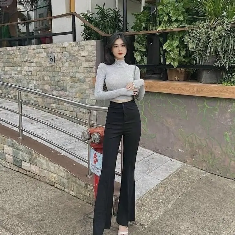 Quần loe vải chất mướt mát dành cho nữ
