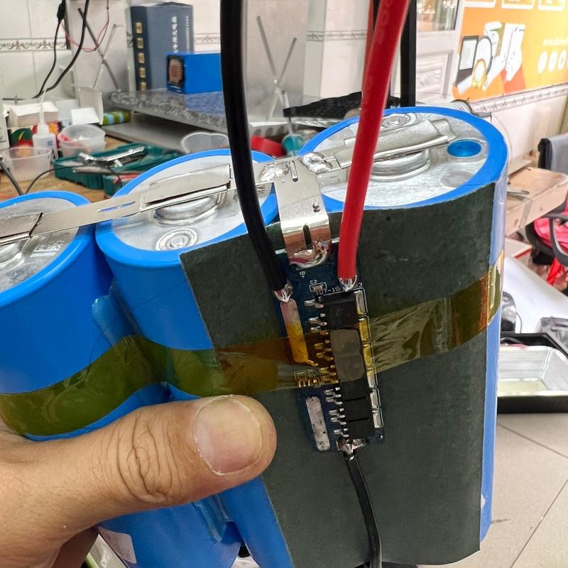 PIN Sắt LFP 3.2v Thay Cho Đèn Năng Lượng Mặt Trời 5