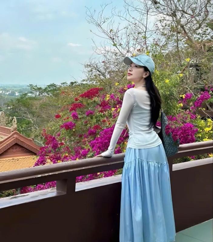 Sét váy nữ 3 món áo lót 2 dây phối áo khoác tay dài thun giấy mix chân váy đủi dáng dài xinh xắn 3