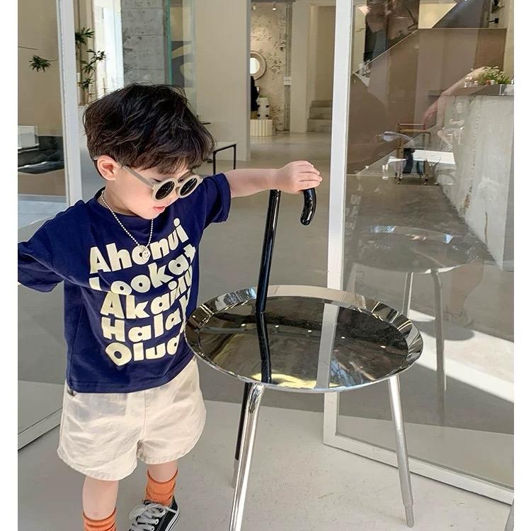 kho sỉ mẹ gạo Bộ Quần Và Áo Xanh Than on Chữ Dễ Thương Cho Bé Trai. Áo Chất Cotton Màu Xanh Than Phối Quần Kaki Hai Da mềm có túi.Phong Cách Hàn Quốc Dễ Thương. Size 8-30kg Jean