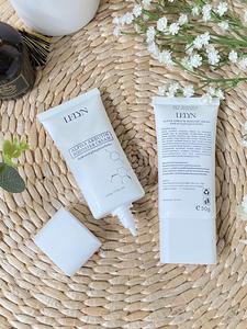 LELYN เครื่องสำอางผู้หญิง โทนอัพ 2in1 ปกปิดดีเกลี่ยง่าย บำรุงผิวหน้าสูตรพิเศษ กันน้ำกันเหงื่อ ไม่ตกร่อง ไม่เลอะติดเสื้อ