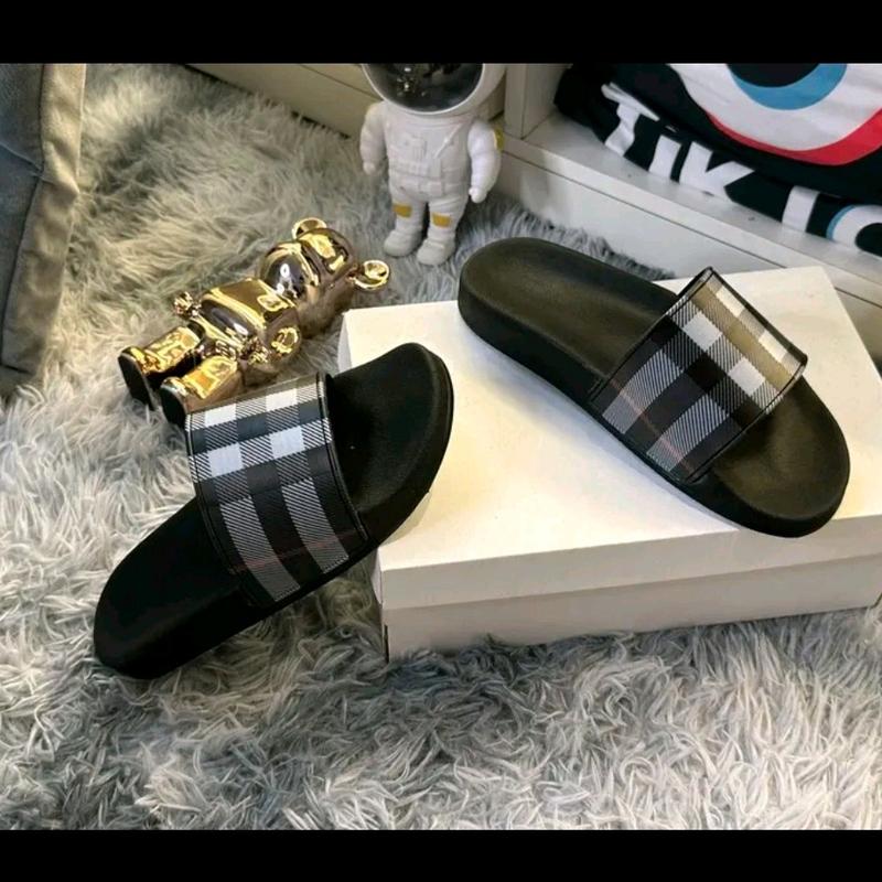 Dép quai ngang BB_R nam nữ mẫu 2024 đế cao su chống trơn trượt - Slipper 1