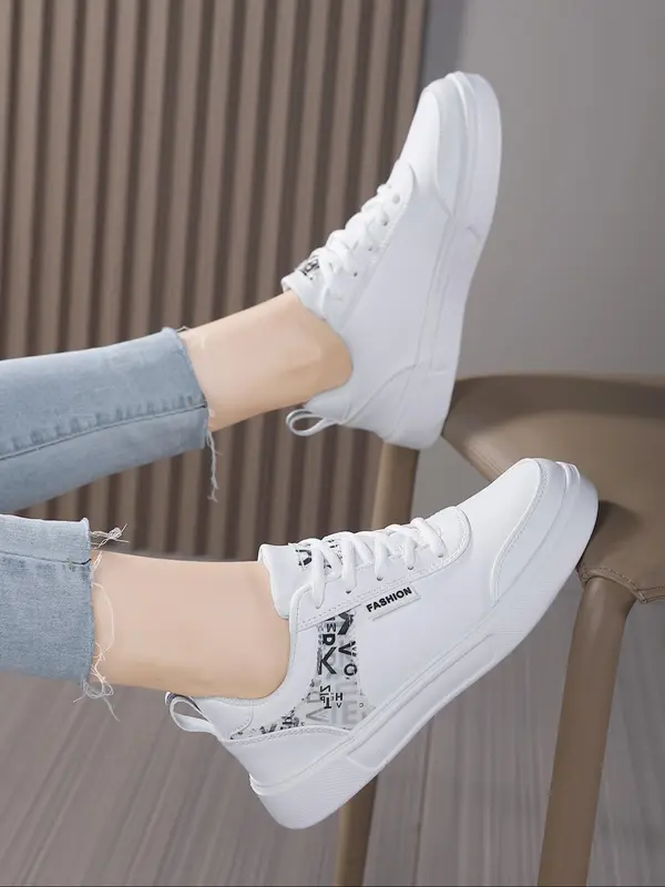 Women's Fashionable Letter Pattern Lace Up Low Top Sneakers, Casual Comfortable Breathable Sports Running Shoes, All-match Round Toe Chunky Sneakers for Daily Wear 4