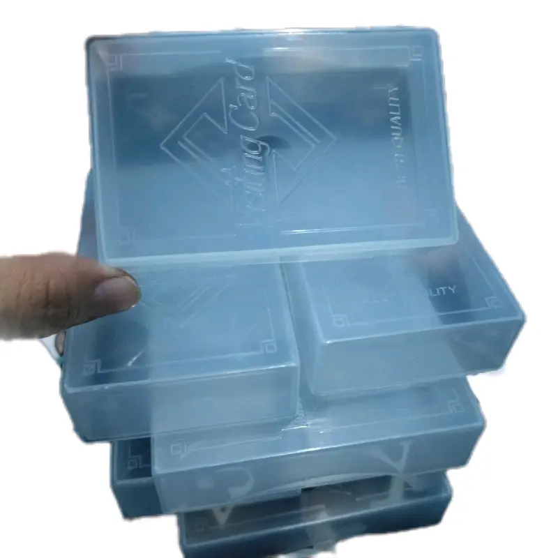kotak kartu nama plasti.P x L x T = 9.5 x 6 x 2.5cm untuk kartu ukuran 9 x 5,5 cm 1kg isi 30 kotak . min pembelian 10kotak  Dengan Tutup 0