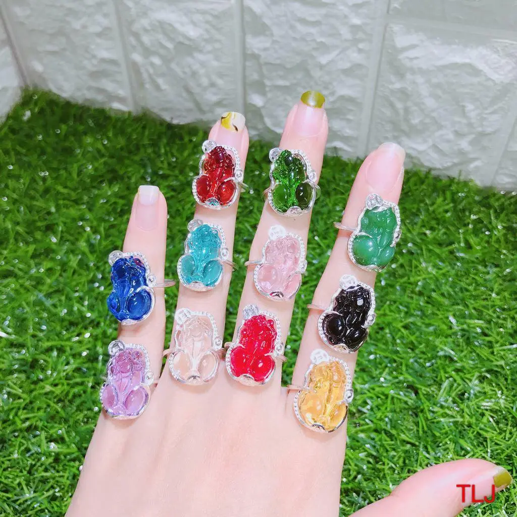 nhẫn tỳ hưu gắn đá phong thủy