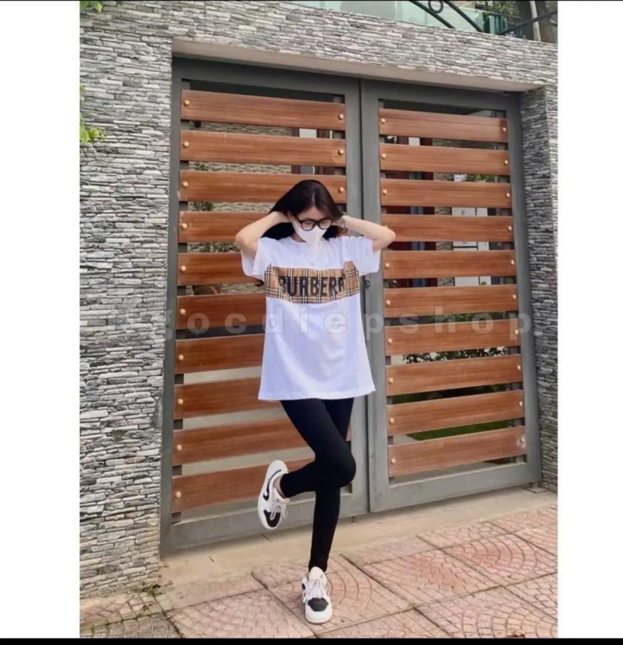 ÁO PHÔNG CỘC TAY NAM PHỐI HỌA TIẾT CARO TRƯỚC NGỰC LỒNG IN CHỮ BÊN TRONG HOTTREN. CHẤT VẢI CO DÃN, DÀY DẶN
