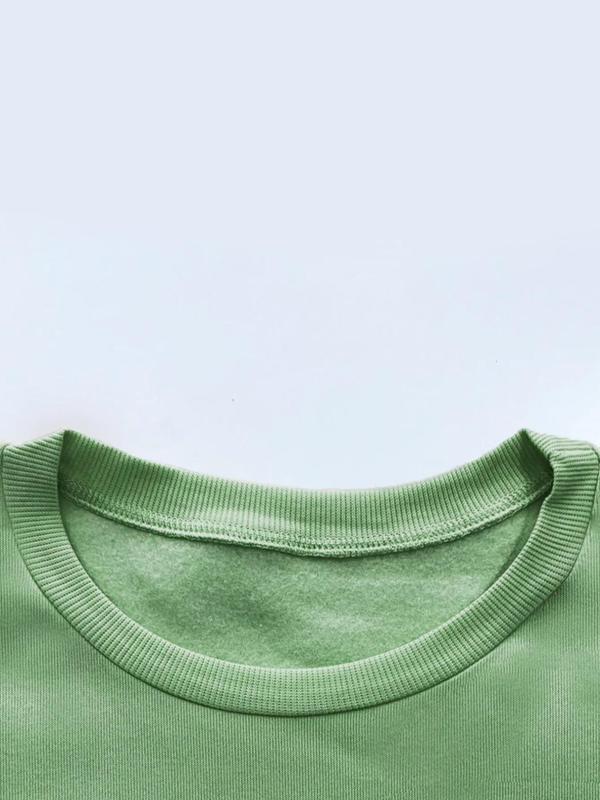 【Plus Size】 Letter & Heart Print Crew Neck Sweatshirt, Casual Long Sleeve Pullover for Fall & Winter, Women's Plus Clothing for Daily Wear 2