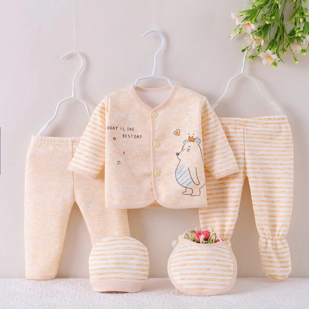 Set 5 chi tiết quần áo cho bé trai và bé gái sơ sinh, chất liệu nỉ lót lông - BO110