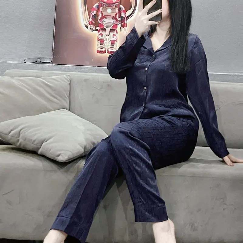 Bộ pyjama Lụa Gấm Xước cao cấp Tay Dài Quần Dài 0