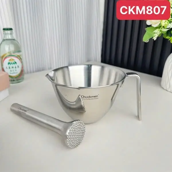 Bộ chày cối nghiền inox có tay cầm kiêm ca đong rót tiện lợi ckm807