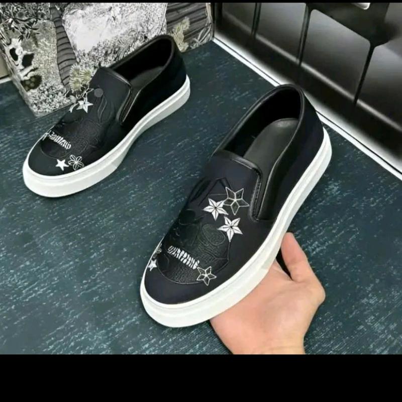 Giày Thể Thao Sneaker Slipon Họa Tiết Sao Thêu Đế Bằng Chóng Trơn 0