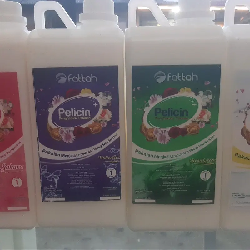 Pelicin+Pewangi Pakaian (Cair) 1 Liter Pewangi 4