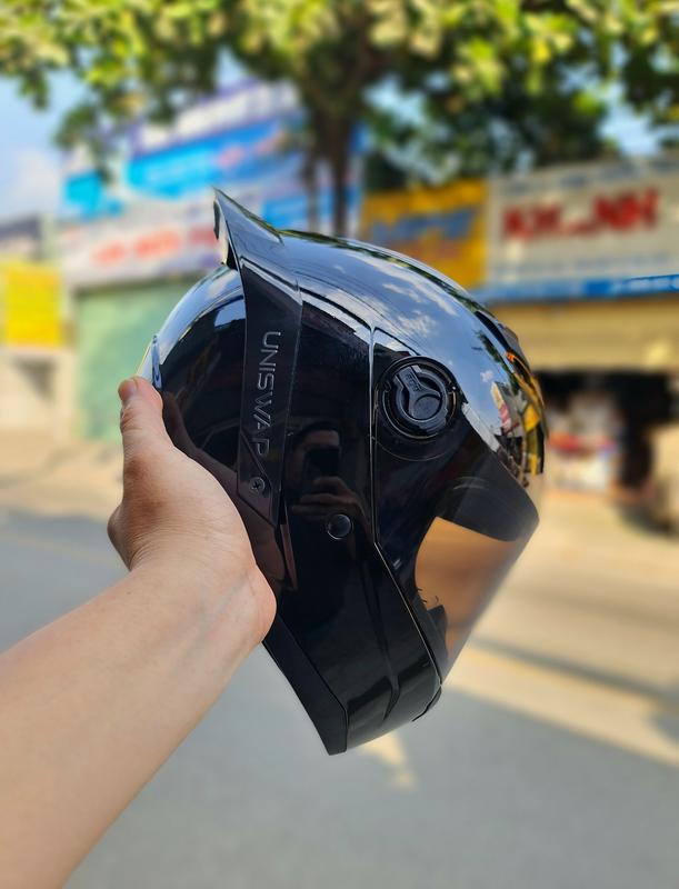 Mũ bảo hiểm Fullface AGU đen bóng lên đuôi gió Pista tặng túi rút xịn chính hãng cao cấp -Nón bảo hiểm AGU đen bóng chính hãng cao cấp bảo hành 12 tháng Helmet