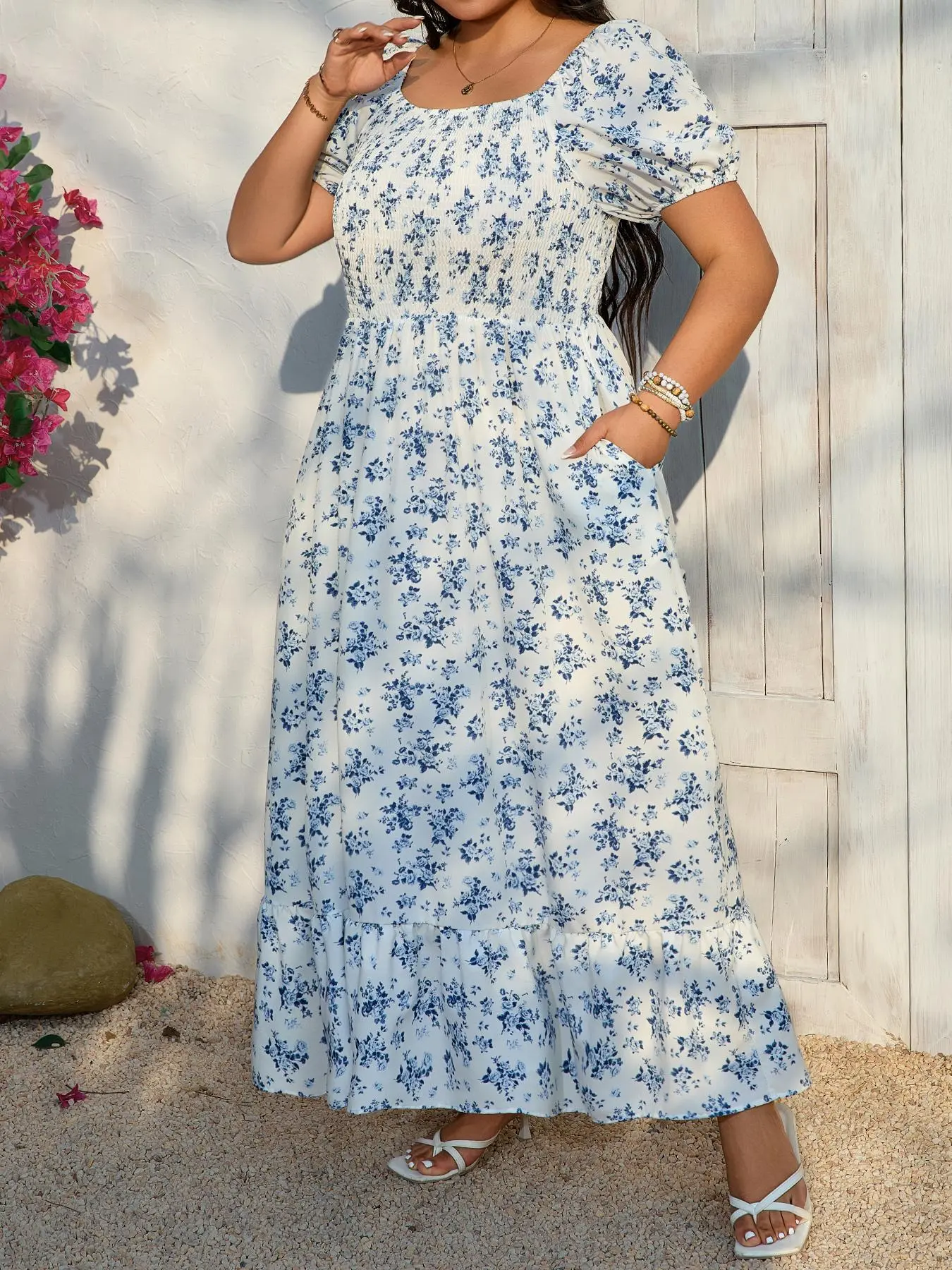 【Plus Size】 Ditsy Floral Print Pocket Dress, Chic Boho Fashion Casual Long Dress for Daily Holiday Vacation Wear, Women Plus Clothing for Summer