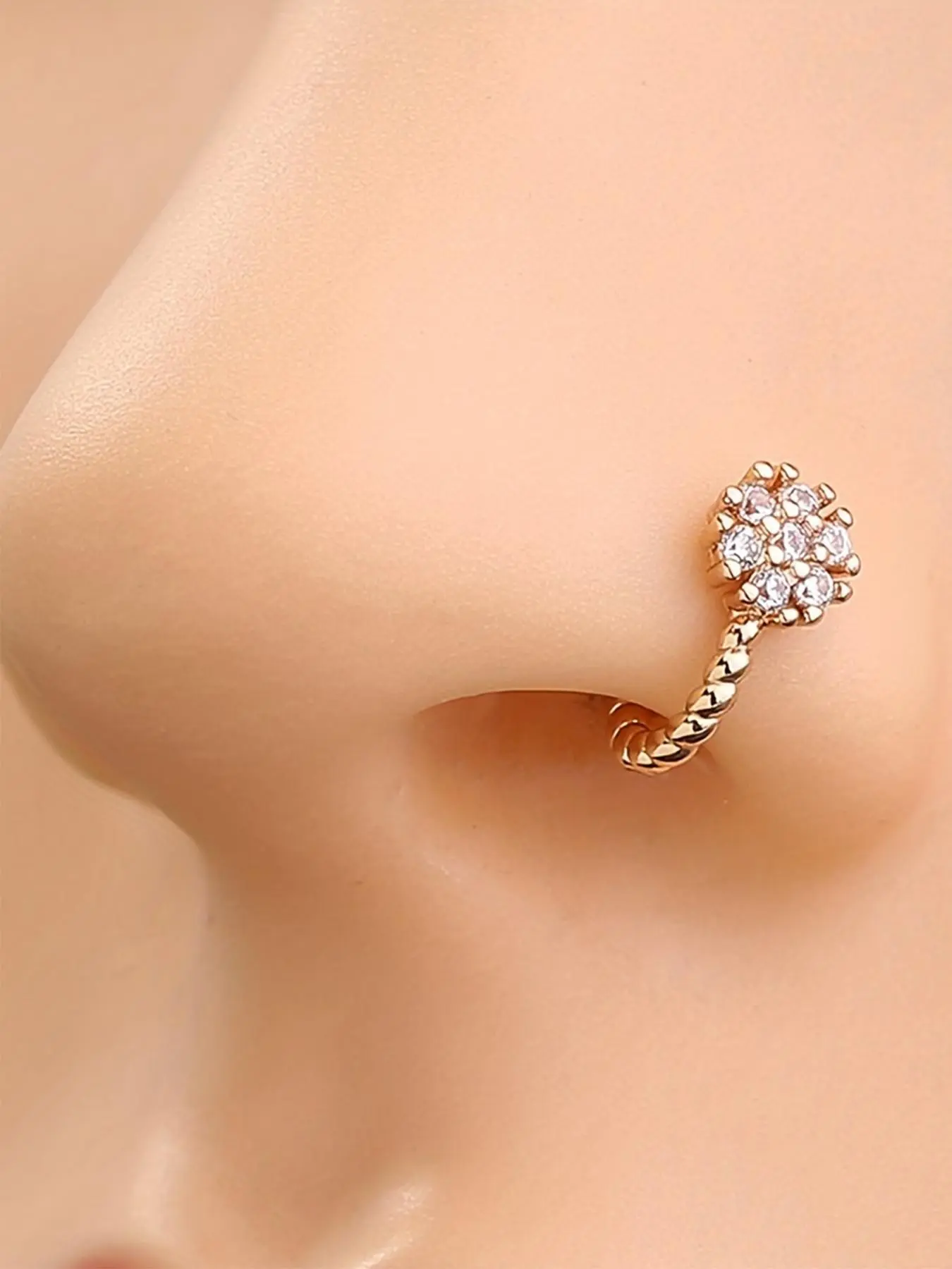 Rhinestone Decorated Nose Ring, Flower Shaped Nose Clip for Women & Girls for Party, Daily Clothing Decor, Trendy All-match Fake Nose Ring for Birthday Gift