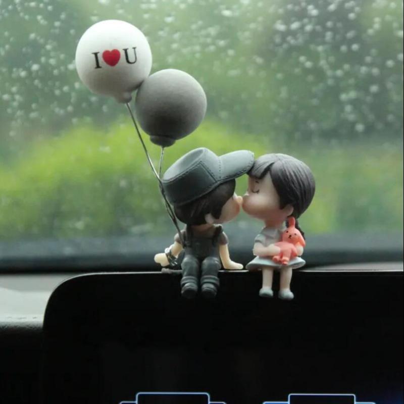 Cartoon Couple Design Car Ornament, 1 Count Cute Car Interior Decoration, Creative Office & Home Desktop Ornament 7