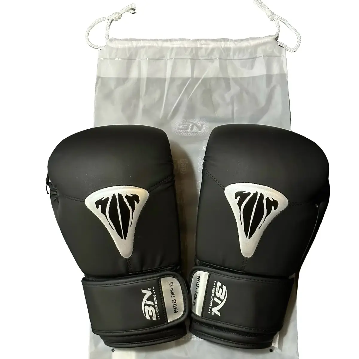 Găng tay đấm bốc, Găng tay boxing BN Beetles cao cấp
