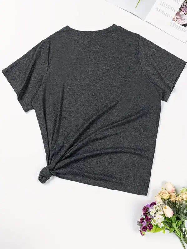Women's Christmas Print Round Neck Tee, Casual Short Sleeve Crew Neck T-Shirt for Summer, Fashion Women's Top for Daily Wear 1