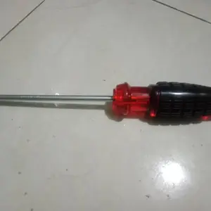 Obeng Gagang Karet Model Plus atau Minus Ukuran 5 Inchi