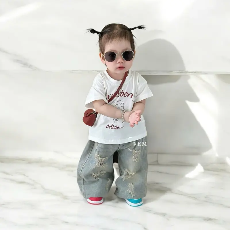 SET ÁO THUN TAY NGẮN QUẦN JEAN DÀI BÉ GÁI 10-20KG 7