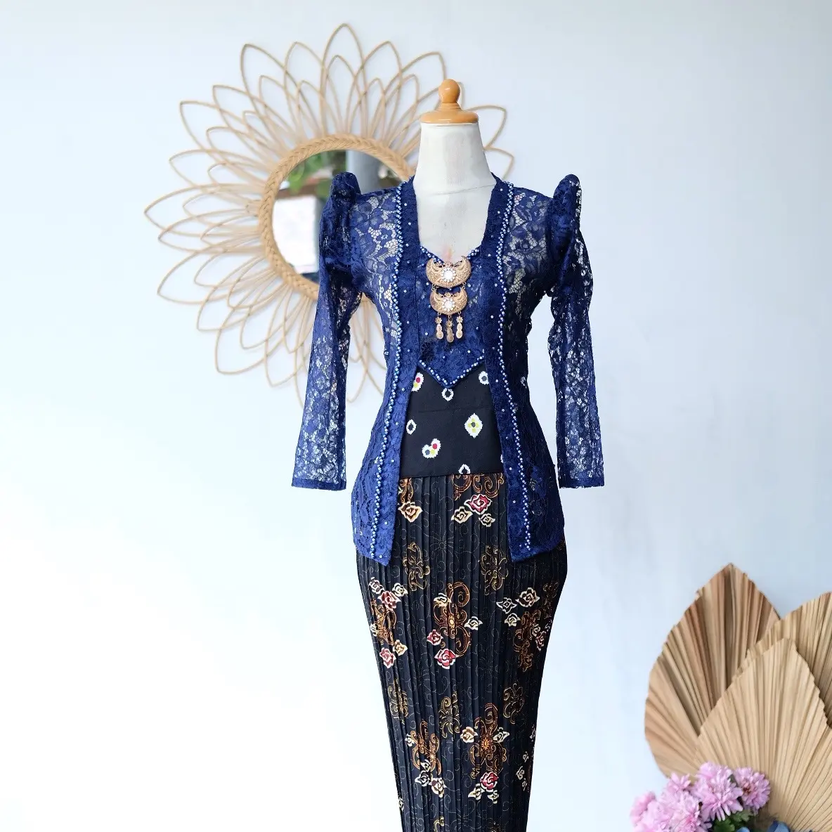 KEBAYA KUTUBARU MODERN ,KEBAYA KUTUBARU KEKINIAN ,KEBAYA JAWA