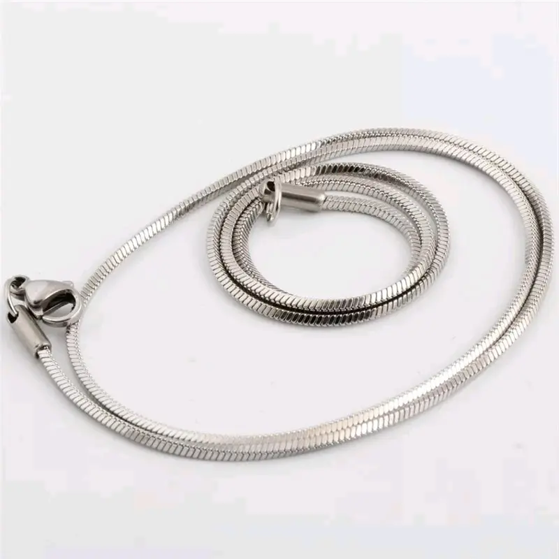KALUNG TITANIUM MODEL KOTAK LAKI-LAKI WARNA SILVER PANJANG 45CM 50CM 60CM STAINLESS STEEL PELAPISAN LOGAM Kulit Elegan 3