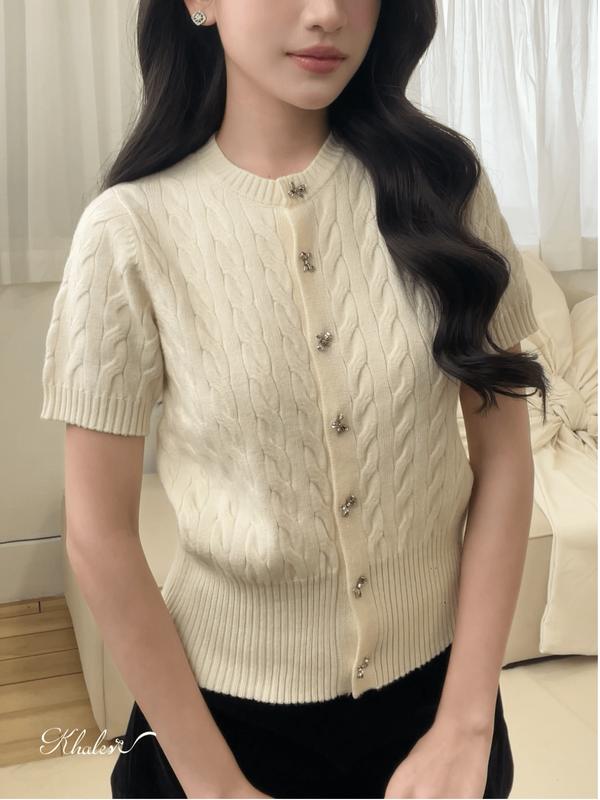 Áo len ngắn tay dệt kim mỏng cổ tròn Suri top by Khales hai màu hồng/be phối cúc nơ 5