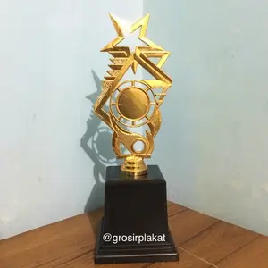 Piala Sekolah Model Bintang