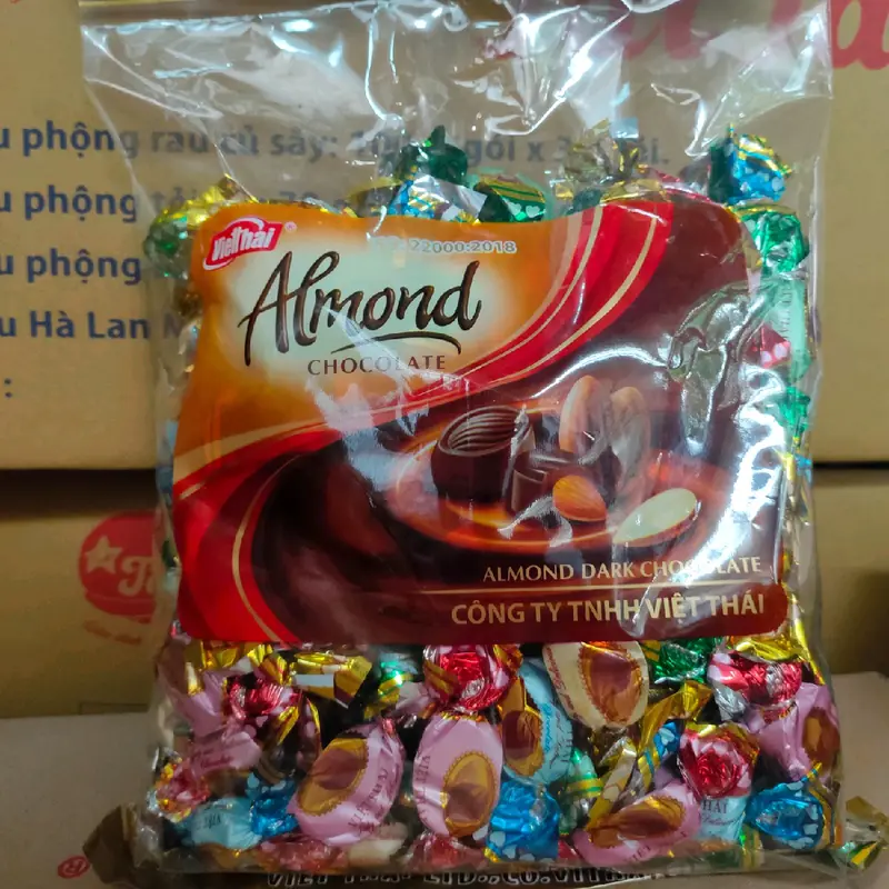 Socola nhân HẠNH NHÂN Việt Thái (DATE MỚI) Snack Ăn Vặt Sô Cô La almond 3