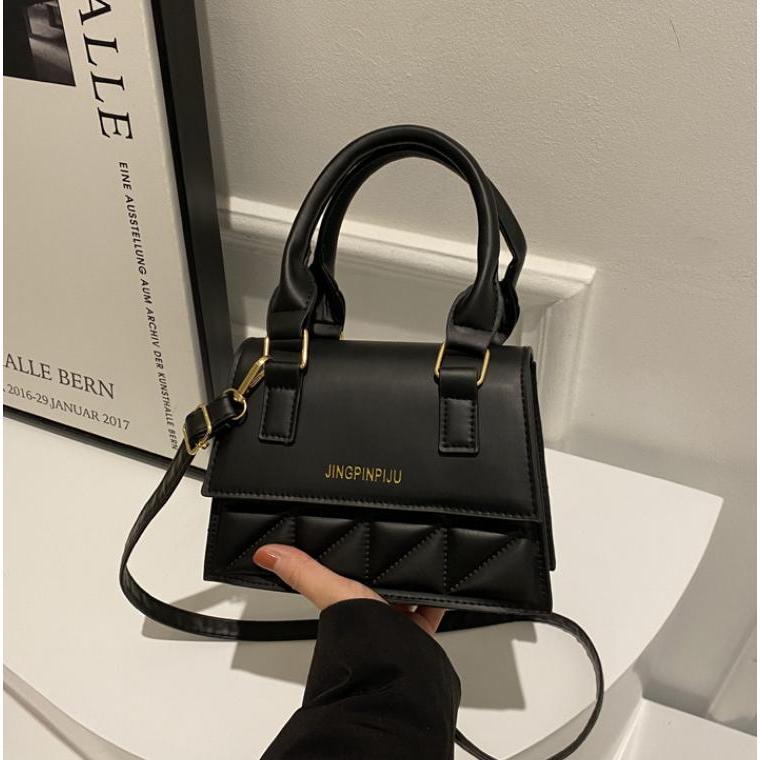 Túi xách nữ hai quai nắp vuông dây phối da thời ttrang đeo chéo đeo vai cầm tay bag HIẾU TÚI STORE Nhung