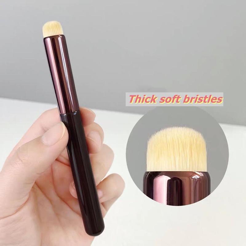 Cọ tán môi, mềm mượt, giúp đôi môi lên màu đẹp hơn 3