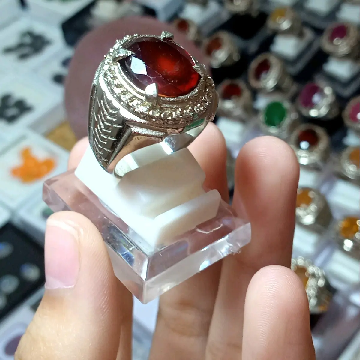 paketan lostun atau cincin 115k (khusus live)