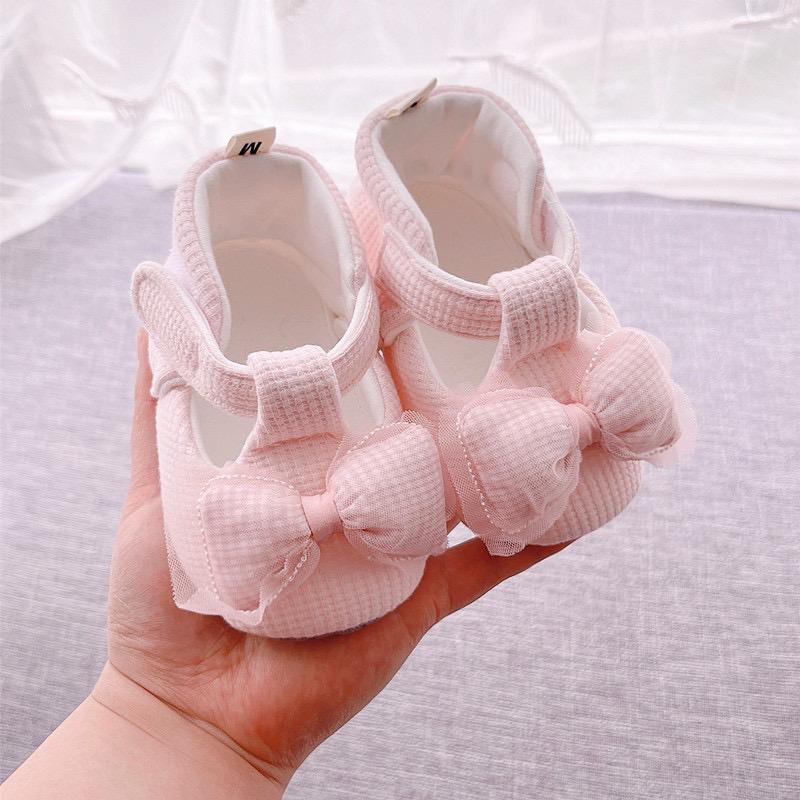 Product Introduction of Giầy công chúa chống trượt đế mềm và chắc cho bé từ 0-1 tuổi 3