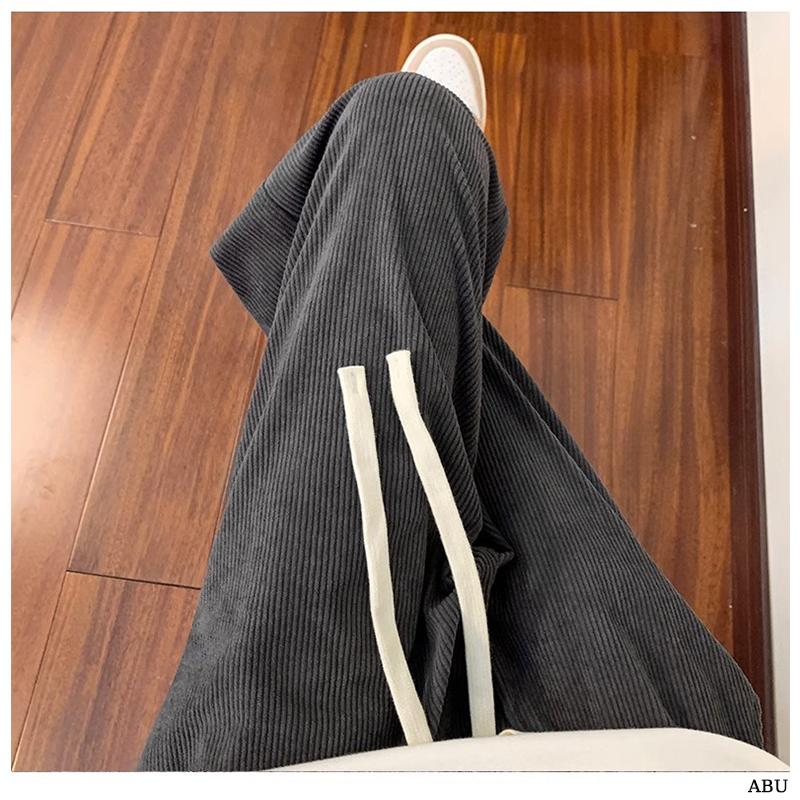 Product Introduction of Celana Corduroy Panjang unisex celana korduroy pria korean style baggy pants coklat retro celana kulot pria oversize cordutoy Pants celana panjang pria loose pants celana pria keren celana hitam celana kain celana corduroy pria  Remaja Casual Straight 36