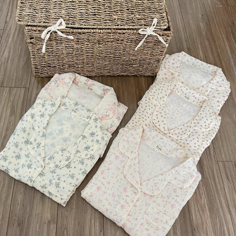 Pijama tay ngắn quần đùi - Set đồ ngủ pijama mặc nhà hoạ tiết nữ tính chất liệu Xô Muslin cao cấp