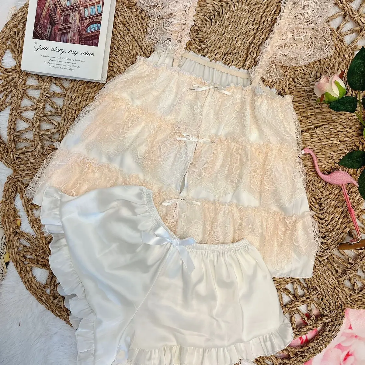 set ngủ luạ tiểu thư