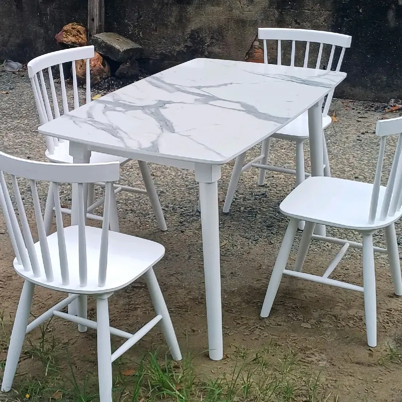 BỘ BÀN ĂN 4 GHẾ CHẤT LIỆU GỔ CAO SU. 0